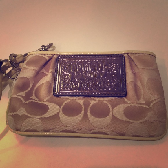 Coach money bag Clearance